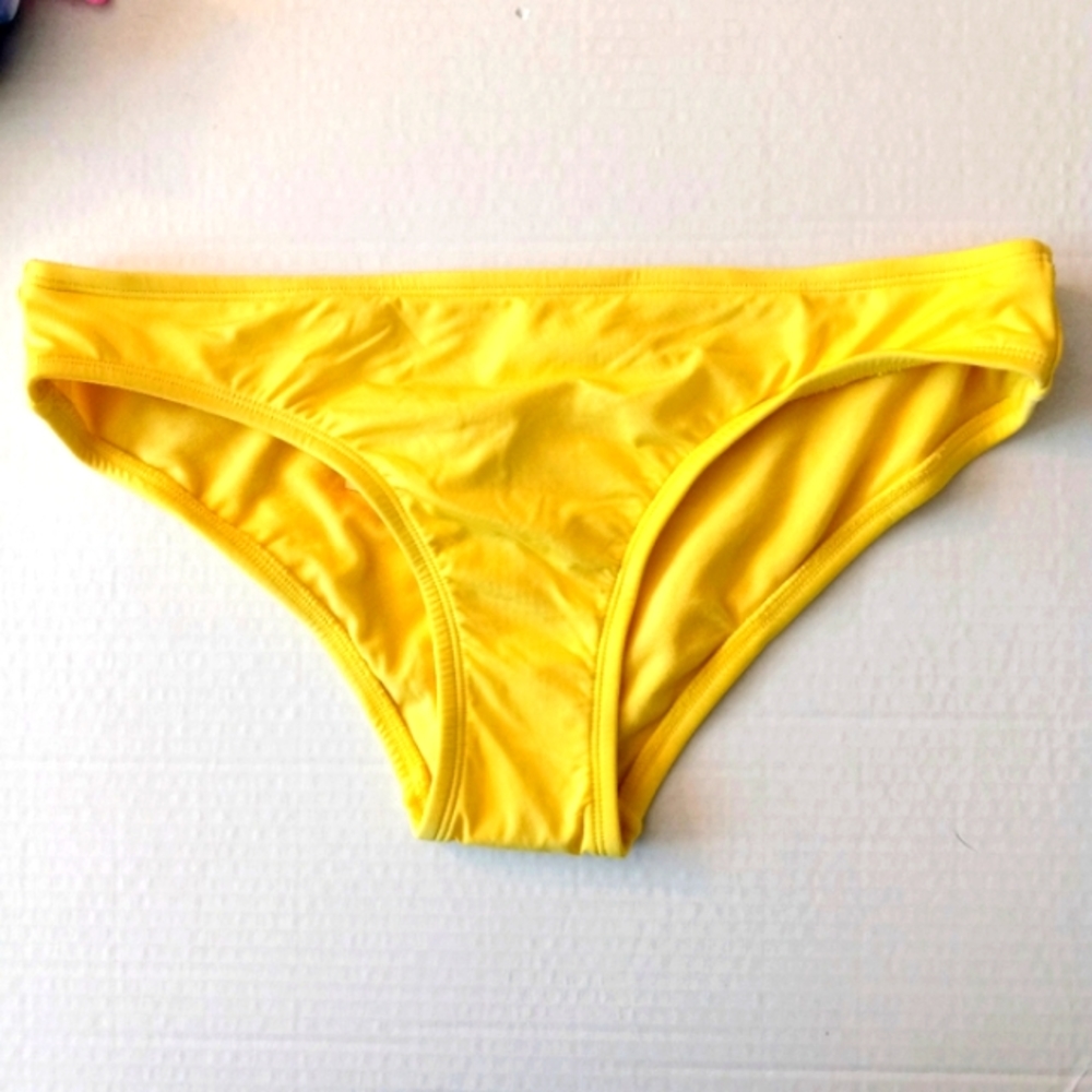 Kona Sol Size S yellow bikini bottom